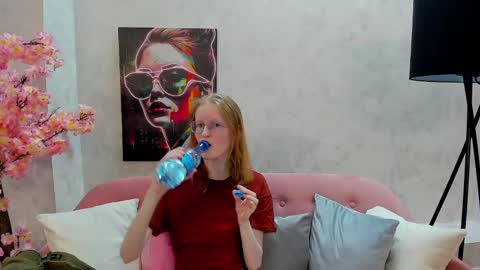 Snapshot of elizabeth_harpper chatting on 01-24-25, 08:34 Elizabeth online show from 01-24-25, 08:34