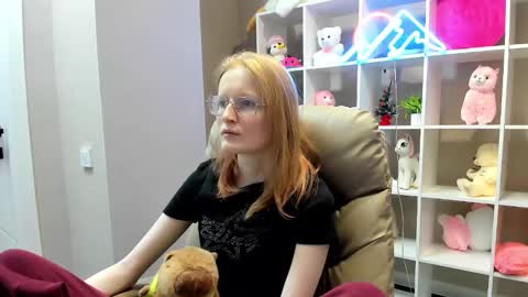 Snapshot of elizabeth_harpper chatting on 01-30-25, 08:32 Elizabeth online show from 01-30-25, 08:32