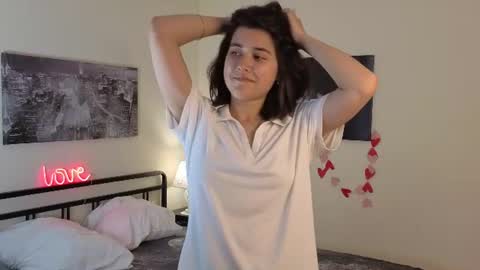 Snapshot of elizabeth_harris_ chatting on 06-12-26, 02:27 Malena online show from 06-12-26, 02:27
