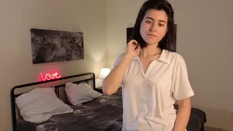 Snapshot of elizabeth_harris_ chatting on 06-24-26, 05:12 Malena online show from 06-24-26, 05:12