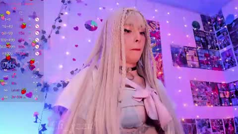    Independent Model online show from 06-17-26, 10:21