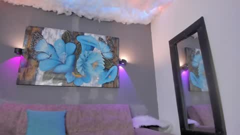 Elizabeth Lamer online show from 05-03-26, 02:50