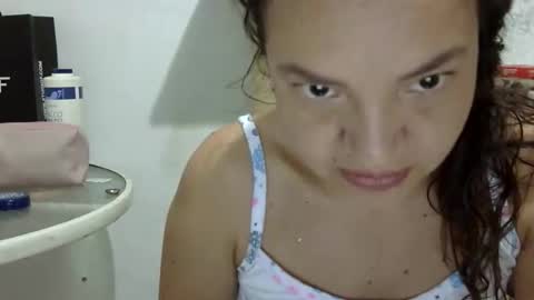 Elizabeth Martinez  online show from 11-13-25, 01:54