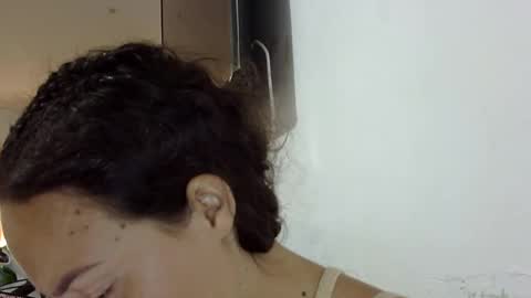 Elizabeth Martinez  online show from 11-24-25, 07:13