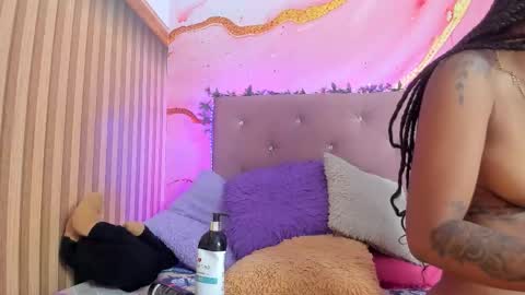 Snapshot of elizabeth_roman chatting on 09-13-25, 07:02 Montserrath online show from 09-13-25, 07:02