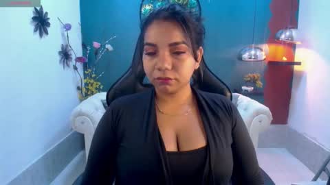 Snapshot of elizabeth_suan_ chatting on 03-16-26, 11:25 Elizabeth online show from 03-16-26, 11:25