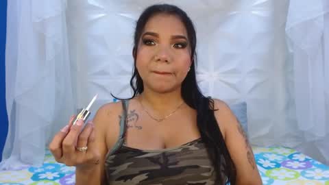 Snapshot of elizabeth_suan_ chatting on 04-02-26, 11:52 Elizabeth online show from 04-02-26, 11:52