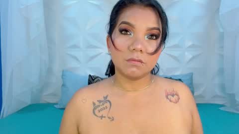 Snapshot of elizabeth_suan_ chatting on 04-05-26, 12:13 Elizabeth online show from 04-05-26, 12:13