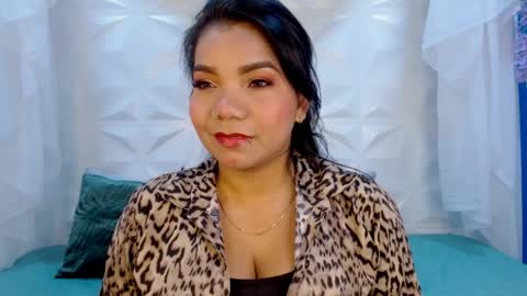 Snapshot of elizabeth_suan_ chatting on 04-06-26, 12:06 Elizabeth online show from 04-06-26, 12:06