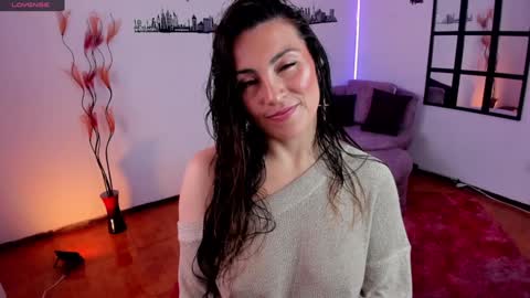 Snapshot of elizabeth_taylor_b chatting on 12-02-24, 04:31 Elizabeth online show from 12-02-24, 04:31