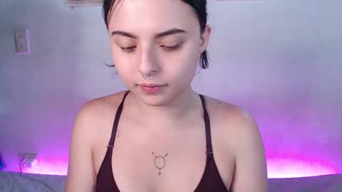 Snapshot of elizabeth_taylorxxx chatting on 02-24-25, 01:24 Elizabeth Taylor online show from 02-24-25, 01:24