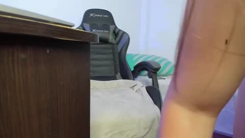 Snapshot of elizabethliones01 chatting on 01-11-25, 12:01 instgram aly leiv17 ---- Im model-independent online show from 01-11-25, 12:01