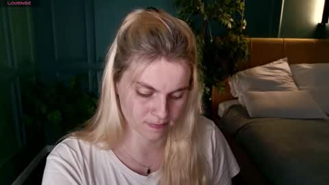 elizabethmad online show from 09-22-25, 06:32