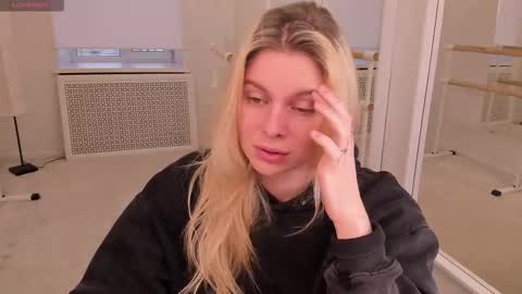 elizabethmad online show from 10-21-25, 06:58