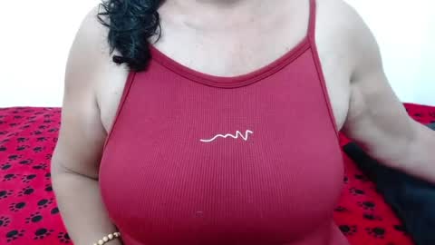 ElizabethMiler online show from 07-04-26, 11:00