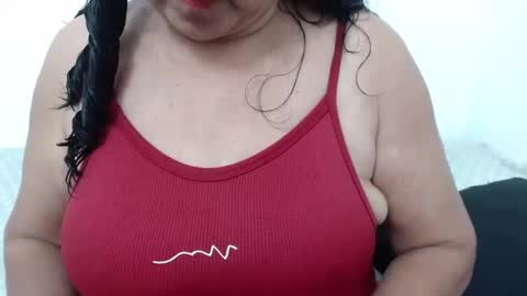 ElizabethMiler online show from 08-06-26, 02:46
