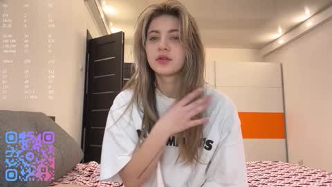 Mia online show from 02-21-26, 09:10