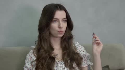 Snapshot of elizabetwilsoon chatting on 01-22-25, 06:31 Elizabet online show from 01-22-25, 06:31