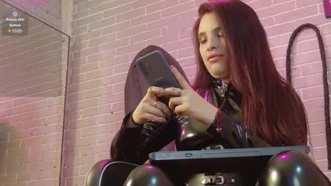   online show from 09-12-25, 05:18