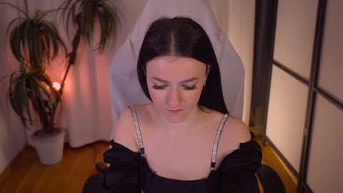 elizzza_ online show from 01-25-25, 07:18