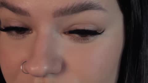 elizzza_ online show from 02-26-25, 12:14