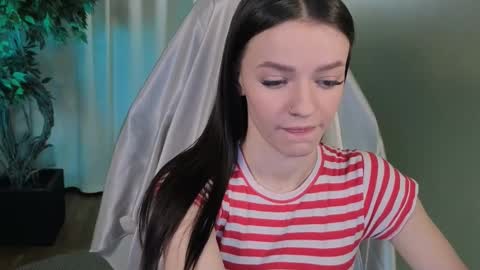 elizzza_ online show from 02-11-26, 05:34