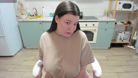 Snapshot of elkapulka chatting on 04-24-26, 03:42 Lina online show from 04-24-26, 03:42