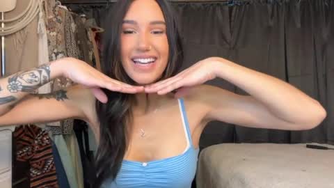 Snapshot of ella2sweet chatting on 03-26-26, 02:11 Ella online show from 03-26-26, 02:11