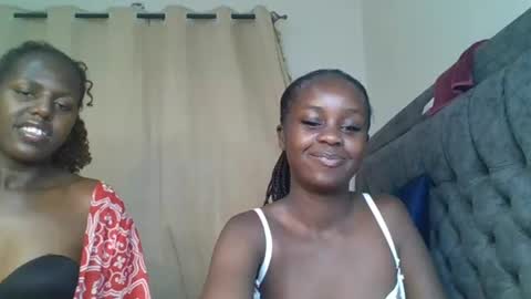 Snapshot of ella8_ chatting on 08-01-26, 07:24 ella8_ online show from 08-01-26, 07:24