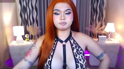 HI ITS ME ELLA online show from 11-04-25, 05:34