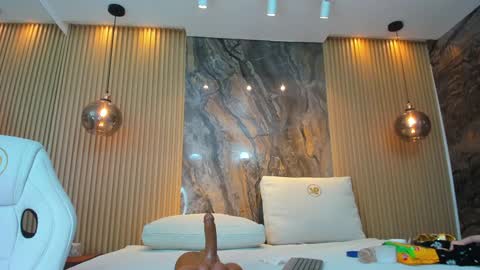 ella harper online show from 01-10-25, 05:15