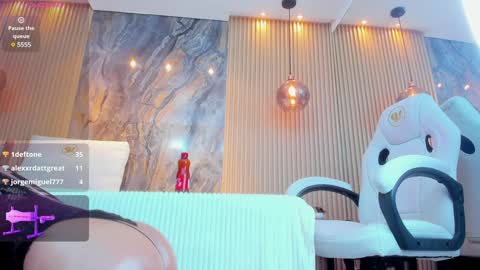 ella harper online show from 01-17-25, 05:53