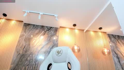 Snapshot of ella_harper chatting on 03-23-26, 03:10 ella harper online show from 03-23-26, 03:10