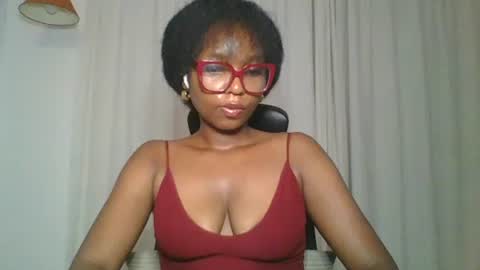 Ella online show from 10-07-25, 02:20