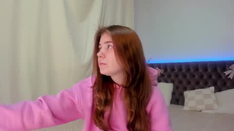 Ella Mayers online show from 03-02-25, 09:43