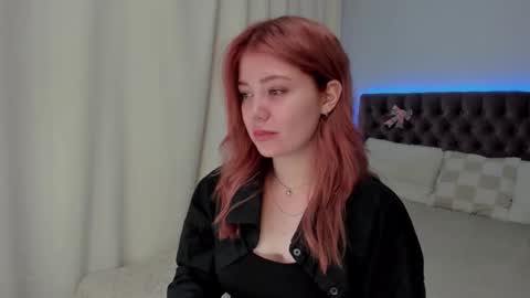 Ella Mayers online show from 09-12-25, 12:16