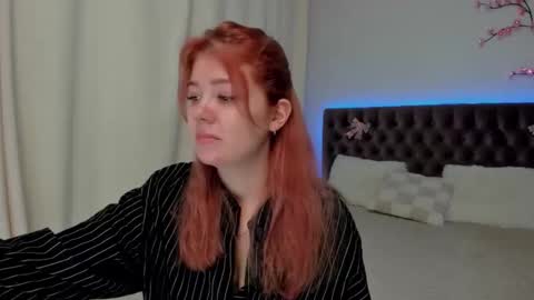 Ella Mayers online show from 09-18-25, 12:40