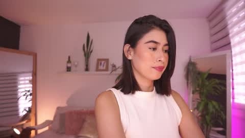 Snapshot of ella_owen chatting on 02-09-26, 02:43 ELLA OWEN online show from 02-09-26, 02:43