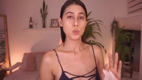 Snapshot of ella_owen chatting on 02-11-26, 05:56 ELLA OWEN online show from 02-11-26, 05:56