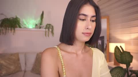 Snapshot of ella_owen chatting on 03-19-26, 06:45 ELLA OWEN online show from 03-19-26, 06:45