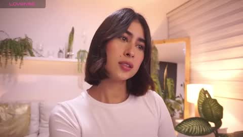 Snapshot of ella_owen chatting on 03-23-26, 11:31 ELLA OWEN online show from 03-23-26, 11:31