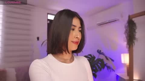 ELLA OWEN online show from 05-11-26, 07:11