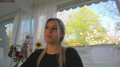 ella_vee online show from 04-16-26, 05:41
