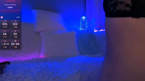 ellaamber online show from 12-22-24, 03:22
