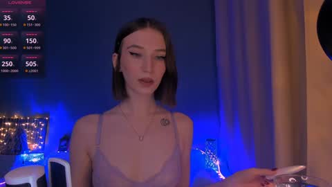 ellaamber online show from 01-12-25, 10:54