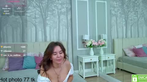 Ella online show from 12-14-24, 10:34