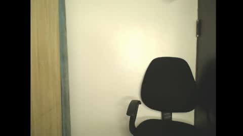 ella online show from 05-09-26, 05:23