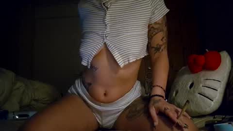 ellababy94 online show from 12-21-25, 07:59