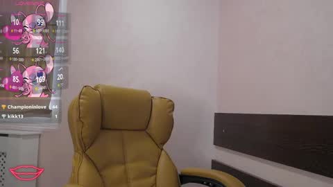 Snapshot of ellabelle_ chatting on 04-16-26, 06:14 Ella online show from 04-16-26, 06:14