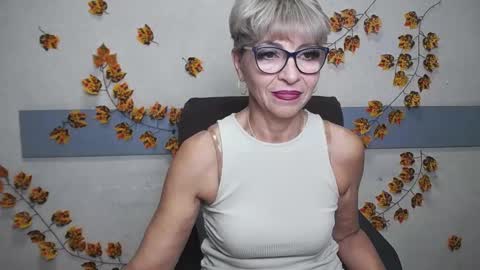 Snapshot of ellabonito chatting on 12-15-24, 09:35 EllaBonito online show from 12-15-24, 09:35